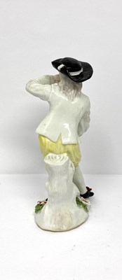 Lot 11 - A MEISSEN FIGURE OF THE SNUFF TAKER, CIRCA 1745
