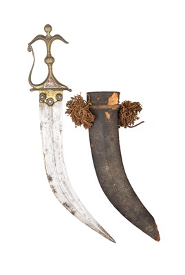 Lot 123 - AN INDIAN DAGGER (CHILANUM)