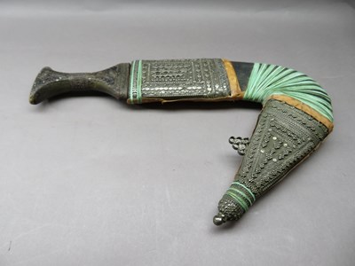 Lot 138 - AN ARAB DAGGER (JAMBIYA)