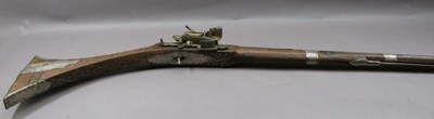 Lot 164 - ËœAN 18 BORE NORTH AFRICAN SILVER MOUNTED TOE-LOCK GUN