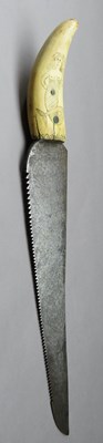 Lot 327 - A FASCINE KNIFE WITH SCRIMSHAW GRIP