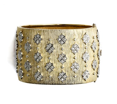 Lot 485 - DIAMOND BANGLE, 1960s