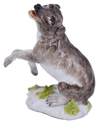 Lot 8 - A MEISSEN SMALL FIGURE OF A DOG