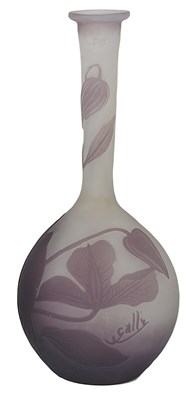 Lot 69 - A FRENCH CAMEO GLASS BUD VASE