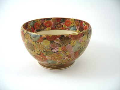 Lot 93 - A JAPANESE SATSUMA BOWL