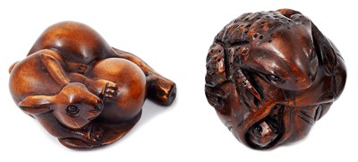 Lot 95 - A JAPANESE CARVED WOOD NETSUKE