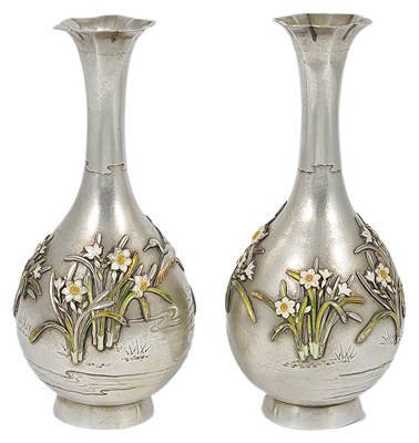 Lot 100 - A PAIR OF JAPANESE SILVER AND ENAMEL BUD VASES