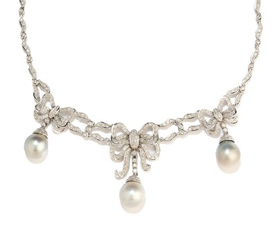 Lot 476 - CULTURED PEARL AND DIAMOND NECKLACE
