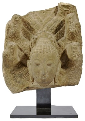 Lot 131 - A SANDSTONE FRAGMENT DEPICTING A BUDDHA HEAD