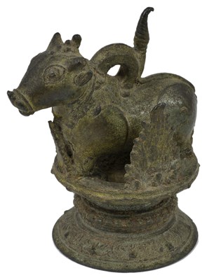 Lot 171 - A MAJAPAHIT BRONZE ELEMENT FROM A HANGING LAMP