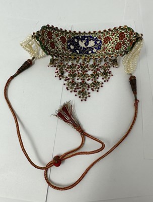 Lot 278 - A DIAMOND AND ENAMEL BAZUBAND, JAIPUR, INDIA, 20TH CENTURY