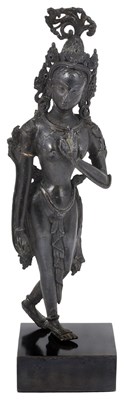 Lot 200 - A BRONZE FIGURE OF TARA