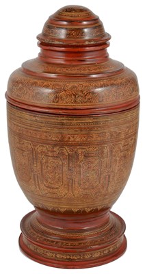 Lot 265 - A LACQUER OFFERING URN (HSUN-OK)