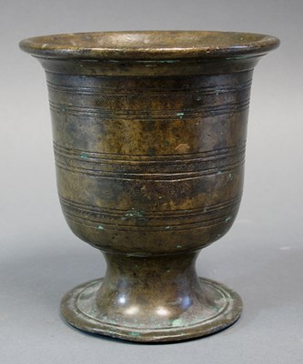 Lot 300 - A BRONZE MORTAR