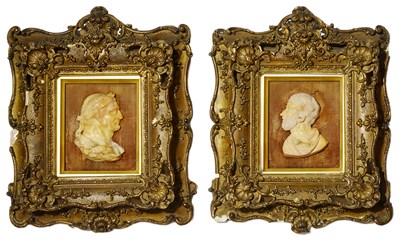 Lot 309 - AN OPPOSING PAIR OF 'GRAND TOUR' MARBLE PROFILES AFTER THE ANTIQUE