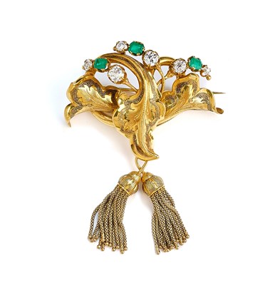 Lot 307 - EMERALD, DIAMOND AND GOLD BROOCH, 1860s
