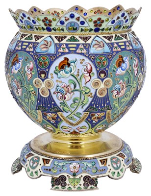 Lot 334 - A RUSSIAN ENAMEL AND SILVER-GILT BOWL