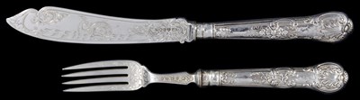 Lot 389 - A SET OF TWELVE VICTORIAN SILVER FISH FORKS AND ELEVEN KNIVES