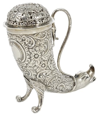 Lot 408 - A VICTORIAN SILVER NOVELTY PEPPERETTE