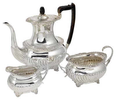 Lot 409 - A VICTORIAN SILVER THREE-PIECE COFFEE SET