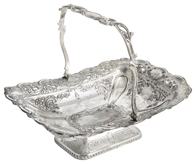 Lot 433 - A VICTORIAN SILVER BASKET