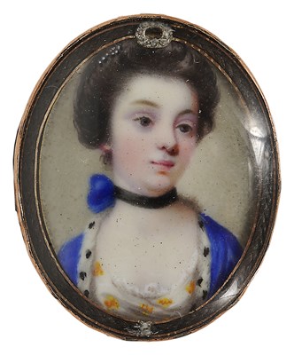 Lot 508 - A PORTRAIT MINIATURE OF A LADY