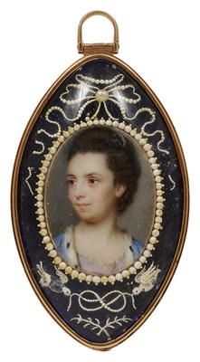 Lot 516 - ~A PORTRAIT MINIATURE OF A LADY