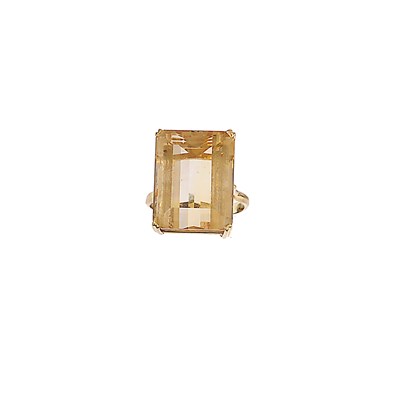 Lot 566 - CITRINE RING