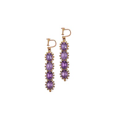 Lot 582 - PAIR OF AMETHYST EAR PENDANTS AND BROOCH