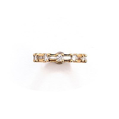 Lot 470 - DIAMOND ETERNITY RING