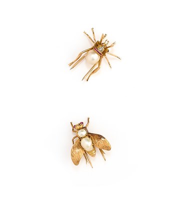Lot 407 - TWO CULTURED PEARL INSECT BROOCHES, 1960s