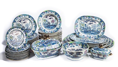 Lot 6 - A DAVENPORT IRONSTONE PART DINNER SERVICE, CIRCA 1820