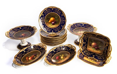 Lot 7 - A COALPORT DESSERT SERVICE, EARLY 20TH CENTURY