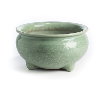 Lot 15 - A CHINESE CELADON GLAZED CENSER, , PROBABLY 18TH CENTURY