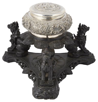 Lot 147 - A BURMESE SILVER BOWL AND COVER ON WOOD STAND, RANGOON, 1920s