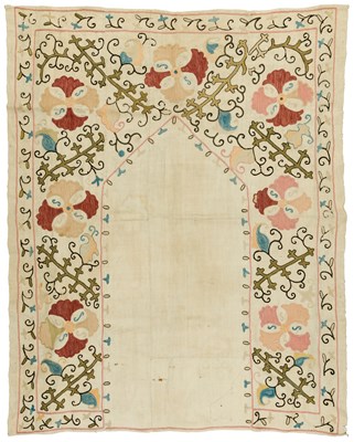 Lot 181 - A SMALL MIHRAB SUSANI, UZBEKISTAN, CENTRAL ASIA, LATE 19TH CENTURY