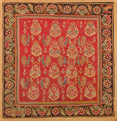 Lot 184 - AN EMBROIDERED COTTON PANEL, GUJARAT, WESTERN INDIA, EARLY 20TH CENTURY