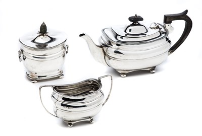 Lot 261 - A GEORGE V SILVER TEAPOT AND SUGAR BOWL, SHEFFIELD, 1916