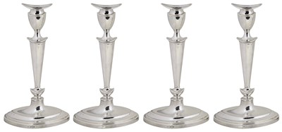 Lot 267 - A SET OF FOUR SILVER CANDLESTICKS GOLDSMITHS & SILVERSMITHS CO. LTD., 1926/27