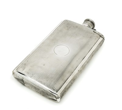 Lot 275 - A VICTORIAN SILVER OVERSIZE SPIRIT FLASK, HENRY WILLIAM DEE, LONDON, 1870