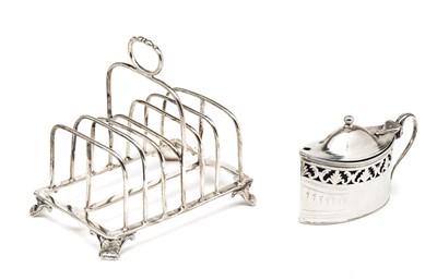 Lot 278 - A GEORGE IV SILVER TOAST RACK, MAKER'S MARK J?, LONDON, 1827