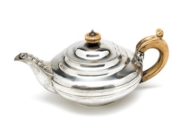 Lot 279 - ËœA GEORGE IV SILVER BACHELOR'S TEAPOT, EMES & BARNARD, LONDON, 1825