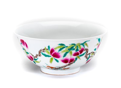 Lot 29 - A CHINESE FAMILLE ROSE BOWL