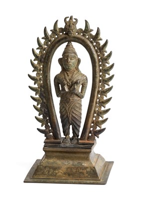 Lot 81 - A BRONZE FIGURE OF A DEITY