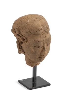 Lot 156 - A MAJAPAHIT TERRACOTTA HEAD OF A MAIDEN