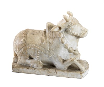 Lot 160 - A CARVED MARBLE FIGURE OF NANDI BULL