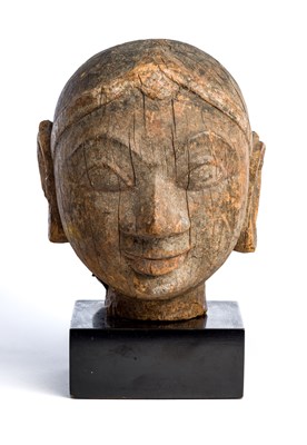 Lot 164 - A CARVED WOOD HEAD OF A WOMAN