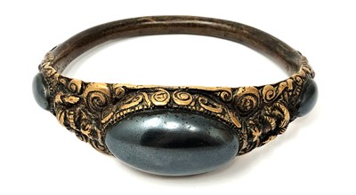 Lot 236 - â“Œ A BRONZE ARMLET