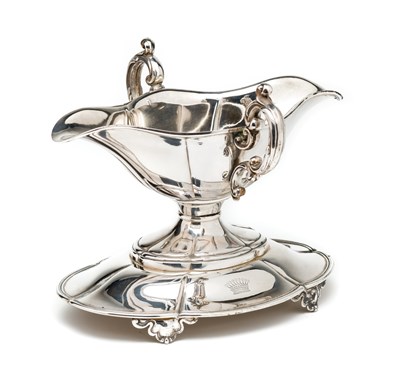 Lot 293 - A FRENCH SILVER SAUCEBOAT ON STAND