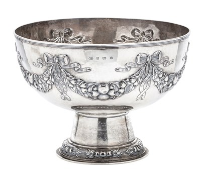 Lot 313 - AN ARTS AND CRAFTS SILVER ROSE BOWL